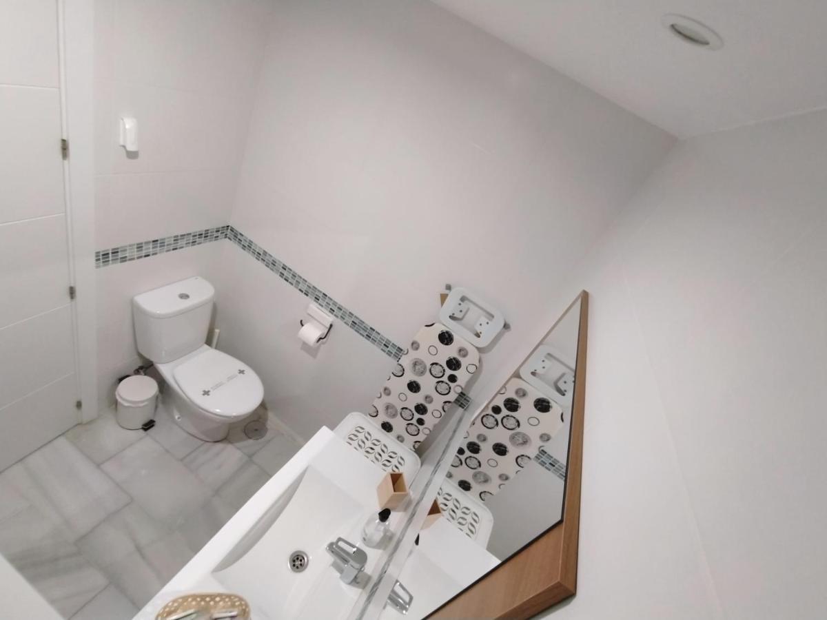 Pueblo Blanco Apartment เบนัลมาเดนา ภายนอก รูปภาพ